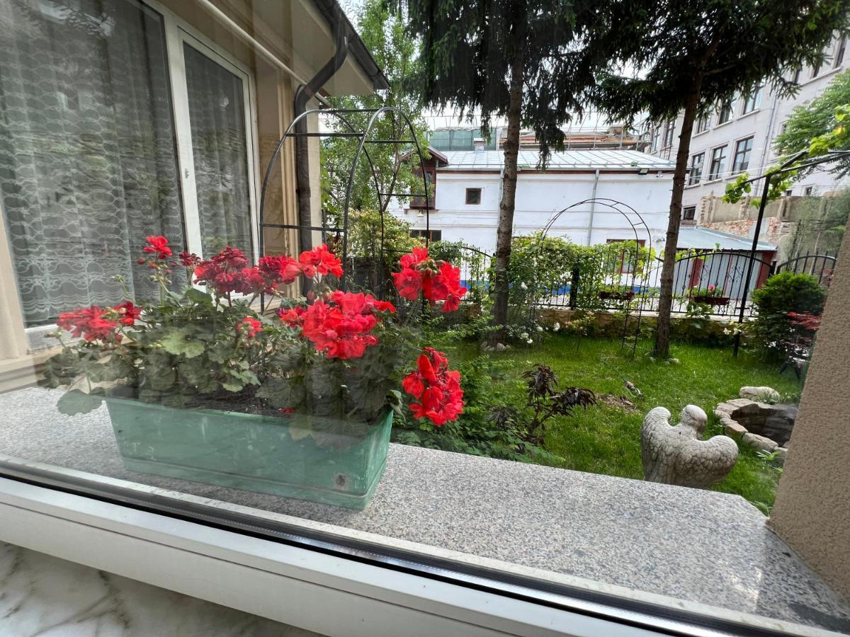 Hotel Boutique Cathedral Plaza Residences Room For Rent Downtown 布加勒斯特 外观 照片